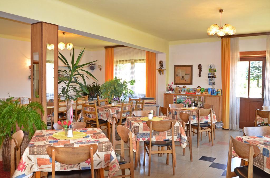 Gasthof-Pension Karawankenblick Pörtschach am Wörthersee Zewnętrze zdjęcie