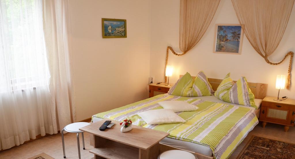 Gasthof-Pension Karawankenblick Pörtschach am Wörthersee Zewnętrze zdjęcie
