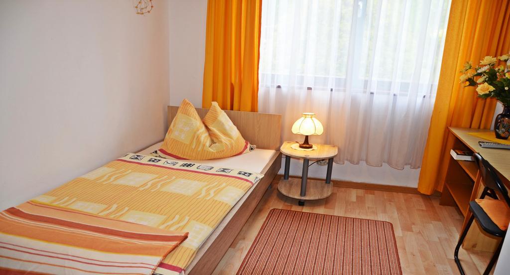Gasthof-Pension Karawankenblick Pörtschach am Wörthersee Zewnętrze zdjęcie